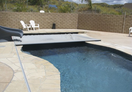 The Benefits of Trackless Pool Covers